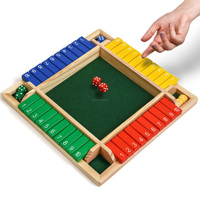 Ensemble de jeu de société d'intérieur à 4 joueurs colorés et fermés pour adultes et familles