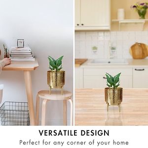 Pot de fleurs moderne en laiton avec finition martelée à la main et support métallique pour usage intérieur - Product Image 4