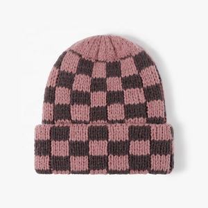 Sombrero de cubo cálido de otoño e invierno para mujer, gorros de pescador a cuadros, gorro de punto acanalado de estilo coreano con puños - Product Image 5