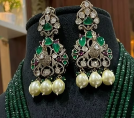 Conjunto de Collar y Pendientes Kundan de Cinco Capas con Moissanita Chapada en Oro de Latón de Primera Calidad, Estilo Étnico Moderno, para Fiestas y Bodas - Product Image 2