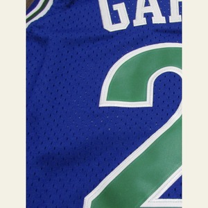 Maillot de basket-ball bleu personnalisé avec numéro 21 vert brodé au dos, débardeur unisexe pour adulte, sans manches, anti-humidité - Product Image 6