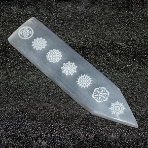 Healing <b>Selenite</b> Seven Chakra Gemstone Carved Sculpture <b>Wands</b> for Home Decoration and Business Gifts-Buy Online at Best Rates - Product Image 1