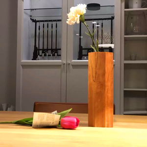 แจกันไม้แท้สไตล์คลาสสิกหรูหราจากคอลลินส์ ของตกแต่งบ้านน้ำหนักเบา ของขวัญวันแม่ ขายส่งโดย MULTI CRAFT - Product Image 5