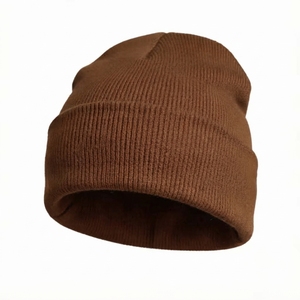 Bonnet d'hiver de haute qualité avec logo personnalisé, bonnet tricoté à revers, chaud et ajustable, 100% acrylique, prix de gros pour homme ou femme - Product Image 5