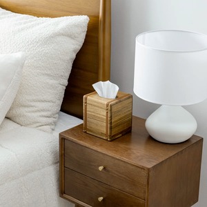Caja de pañuelos de madera cuadrada con acabado natural estilo Japandi, de pie, para decoración del hogar - Product Image 3