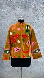 Veste en velours brodée à la main avec motifs bohèmes fantaisistes, œil maléfique céleste et serpent, style Suzani, Blazer Mandarina moderne bohème - Product Image 2