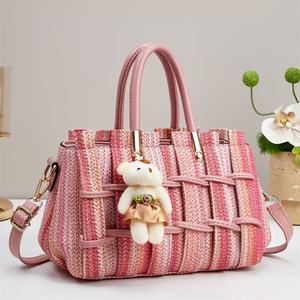 Bolso de Mano Rosa Tejido, Bolso de Hombro, Bolso Cruzado, Bolso Texturizado para el Uso Diario - Product Image 1