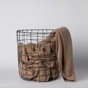 Cesta de Almacenamiento de Alambre Metálico en Forma de Cuenco con Asas, Diseño Elegante para Decoración del Hogar - Product Image 3