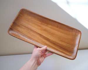 Planche à servir en acacia Art Déco avec motif végétal, multifonctionnelle pour la décoration de mariage - Product Image 3