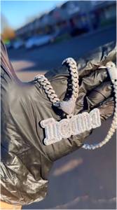 Colgante Personalizado con Número, Incrustado con Piedras de Moissanita, Plata 925, Bañado en Oro Blanco, Color D VVS, Estilo Hip Hop para Hombre - Product Image 2