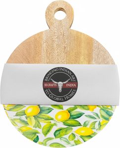 Tabla de cortar y servir de madera de mango con asa de fácil agarre – Tabla de cortar redonda de madera esmaltada con estampado de limón de 13x16 pulgadas. - Product Image 1