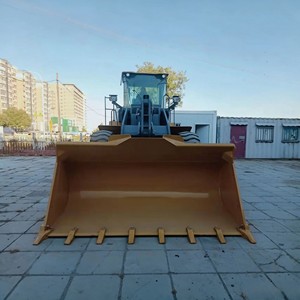 Promotion XC958 III Chargeuse sur pneus 5 tonnes à moteur diesel, Fourniture directe usine, Pompe hydraulique robuste haute performance pour moteur et roulements - Product Image 5