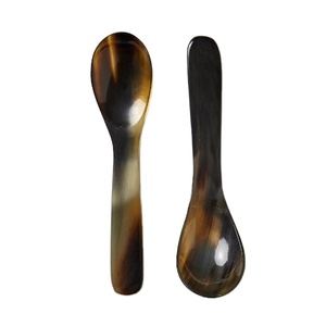 Nuevo Modelo de Cuchara de Cuerno Ecológica, Apta para Lavavajillas, Utensilios para Ensaladas, Cocina, Hecho en India - Product Image 1