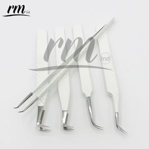 Pince à cils à pointe en fibre de volume avec prise en diamant avec logo personnalisé Pince à cils en acier inoxydable à 90 degrés avec marque privée - Product Image 4