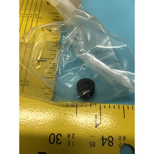 Vanne miniature régulatrice AMAT 3870-90093 1/8" - Équipements et pièces semi-conductrices de renommée mondiale à confiance - Product Image 2