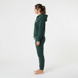 Conjunto de dos piezas de chándal de algodón de color verde elegante para mujer HAWK EYE Premium con cremallera media y bolsillos tipo canguro - Product Image 3