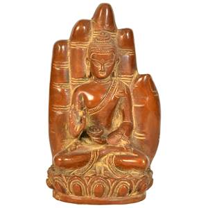 Sculpture de Bouddha de 5 pouces faite à la main en laiton sortant de la main de la bénédiction - Product Image 1