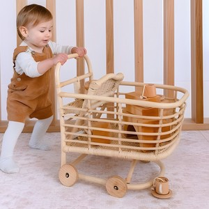 Carrito de compras para niños hecho de ratán, juguete creativo para bebés, carrito de mercado de ratán natural. - Product Image 1