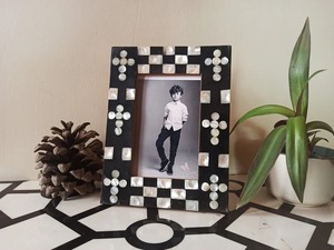 Nuevo Marco de Fotos MOP con Diseño Floral, Hecho a Mano con Resina MDF y Madreperla, a un Precio Muy Bajo y Económico - Product Image 1
