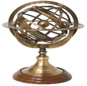 Globe armillaire vintage en laiton avec base ronde en bois massif, anneau zodiacal gravé, disponible à prix de gros. - Product Image 1
