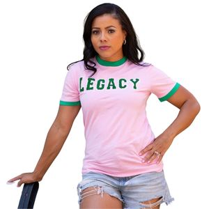 Camiseta Varsity Green Legacy para Mujer, con Letras Griegas, Ecológica, de Verano, con Ribete en Contraste, de Algodón Premium, Informal y Elegante - Product Image 1