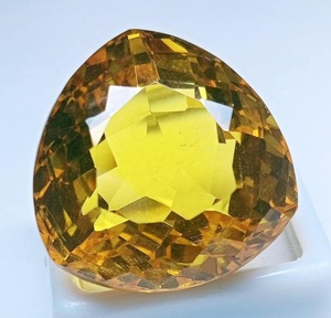 พลอยโทแพซสีเหลืองธรรมชาติทรงทริลเลียนคัท ขนาดพลอยโทแพซสำหรับทำเครื่องประดับ จี้สร้อยคอ ขายส่ง - Product Image 6
