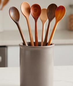 Ensemble de couverts en bois simple, poli à la main, design minimaliste, idéal pour la cuisine, la salle à manger et les restaurants, lot de 3 - Product Image 3