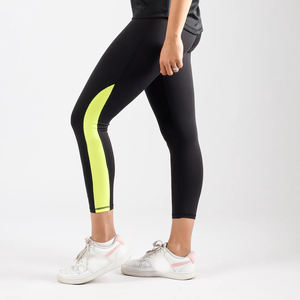 Leggings de yoga et de fitness pour femmes à séchage rapide avec extensibilité quadridirectionnelle et design AND1, couleurs et logo personnalisables pour l'entraînement et la pratique du yoga - Product Image 1