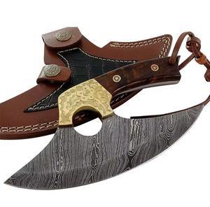Cortador de Pizza de Acero de Damasco de Grado Industrial Hecho a Mano con Mango de Madera y Funda de Cuero - Product Image 1