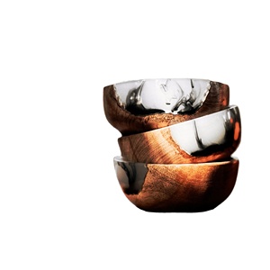 Plat de service décoratif unique en résine polie fait à la main, couleur personnalisée, écologique, d'origine indienne, pour les fêtes - Product Image 1