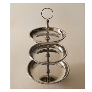 Elegant Floral Engraved Iron Cake Stand with Wide <b>Platform</b> for Stable Cake Serving - Product Image 6