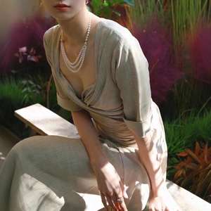 Collar de Perlas Naturales de Agua Dulce de Colores Mezclados, 9-11 mm, Redondas, Espejo Especial con Fuerte Brillo y Micro Imperfecciones, Negro, Blanco, Dorado - Product Image 3