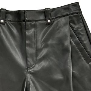 กางเกงขาสั้นคาร์โก้หนัง PU ปักลาย สไตล์สตรีทแฟชั่นสำหรับผู้ชาย ใส่สบายช่วงฤดูร้อน มีเชือกผูกเอว ความยาวระดับเข่า - Product Image 5