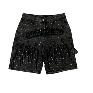 Fournisseur de shorts en jean, usine de shorts en jean, vente en gros de shorts en jean, shorts en jean en vrac, gallery of illusions, jorts Y2K avec strass - Product Image 1