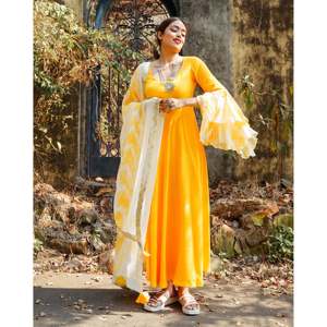 Conjunto de Traje de Satén de Algodón Amarillo Brillante para Mujer, Talla XS, Estilo DE MAISON, Verano, Corte Holgado, Diseño Étnico, Kurta, Dupatta, Fiesta Festiva - Product Image 3