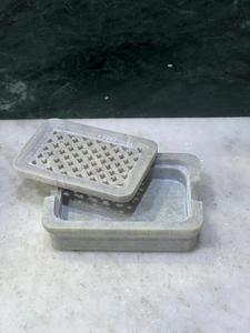 Nouvelle collection de porte-savon moderne en résine effet marbre blanc, accessoires de salle de bain en résine effet marbre - Product Image 4