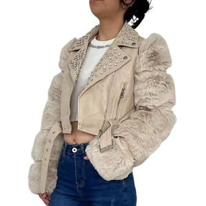 เสื้อแจ็คเก็ตหนังเทียมตกแต่งคริสตัล แขนเสื้อขนาดใหญ่พิเศษแบบหนานุ่ม - Product Image 2