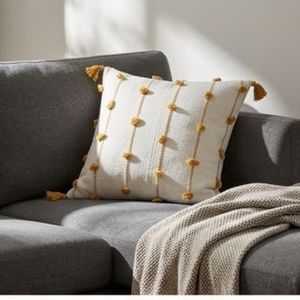Housse de coussin carrée bohème rayée avec pompons, amovible et lavable, en lin et coton, au meilleur prix - Product Image 4