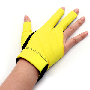 Top Rated Billiard Snooker Gloves Stretch Fit Open Finger Tips Maximum Cue Control for Professional Players Snooker Gloves - Product Image 5