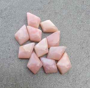 Ópalo Rosa Natural en Forma de Cometa, Cabujón Plano, Calibrado, Gema Suelta para Joyería - Product Image 1