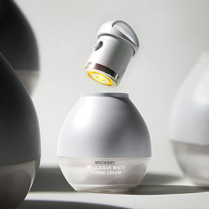 MEDITHERAPY MELAJURAN Crema Tonificante Blanqueadora con Dispositivo Tonificante EMS, Producto Tonificador de Piel - Product Image 1