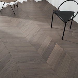 Parquet en chêne gris brossé à motif <span class=keywords><strong>chevron</strong></span>, haute linearité, norme FSC CE - Product Image 2