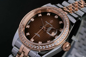 นาฬิกาข้อมือแฟชั่นสเตนเลสสตีลทรงกลม Alexander Ferros 8201D/08 กระจกแซฟไฟร์ กันน้ำได้ 50 เมตร ปุ่มกดแบบซ่อน - Product Image 5