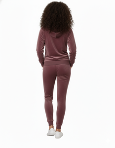 Sudadera Corta con Cierre Personalizada para Mujer, Sudadera con Logotipo Bordado Estampado, Pantalones Deportivos de Terciopelo, Conjunto de Dos Piezas de Chándal de Terciopelo - Product Image 4