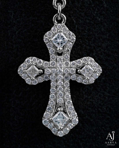 Collar de Rosario Clásico y Moderno con Cruz y Cadena Lariat, Chapado en Plata con Moissanita, Joyería para Regalo o Uso en Fiestas - Product Image 3