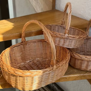 Panier de rangement en rotin tressé pour usage domestique - Panier décoratif artisanal en rotin tressé pour fleurs fraîches au meilleur prix en Inde - Product Image 1