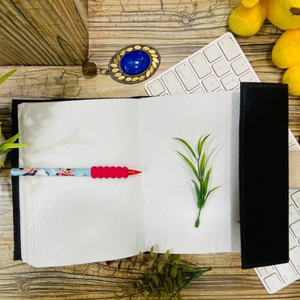 Diario de Cuero con Grabado de Hojas, Cuaderno de Papel Kraft Reciclado Hecho a Mano, Libro de Hechizos Personalizado, Libro de Sombras con Cierre en C, Ecológico - Product Image 5