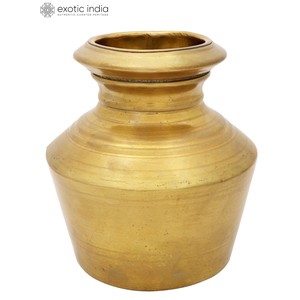 Kalash de latón de 7 pulgadas hecho a mano para artículo de decoración del hogar indio Puja para regalar - Product Image 2