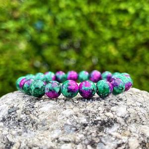 Bracelet en pierres précieuses classiques Chakralume Ruby Zoisite, cristal de guérison, provenant du Rajasthan, pour femmes et hommes, cadeau unisexe, perles rondes de 8 mm - Product Image 3