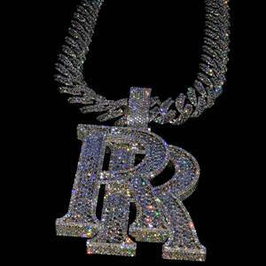 Collar Personalizado de Plata 925 con Doble Letra R y Diamantes Moissanita Corte Baguette, Joyería Personalizada Iced Out - Product Image 5